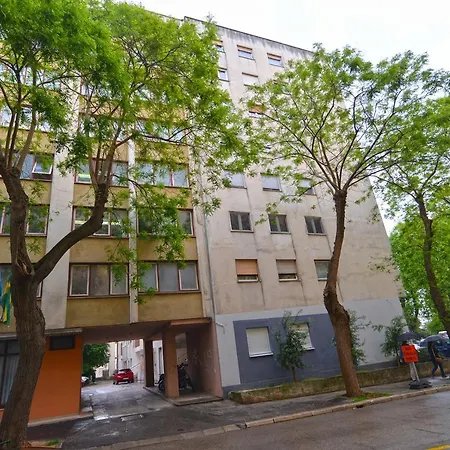 Marija 2238 פולה